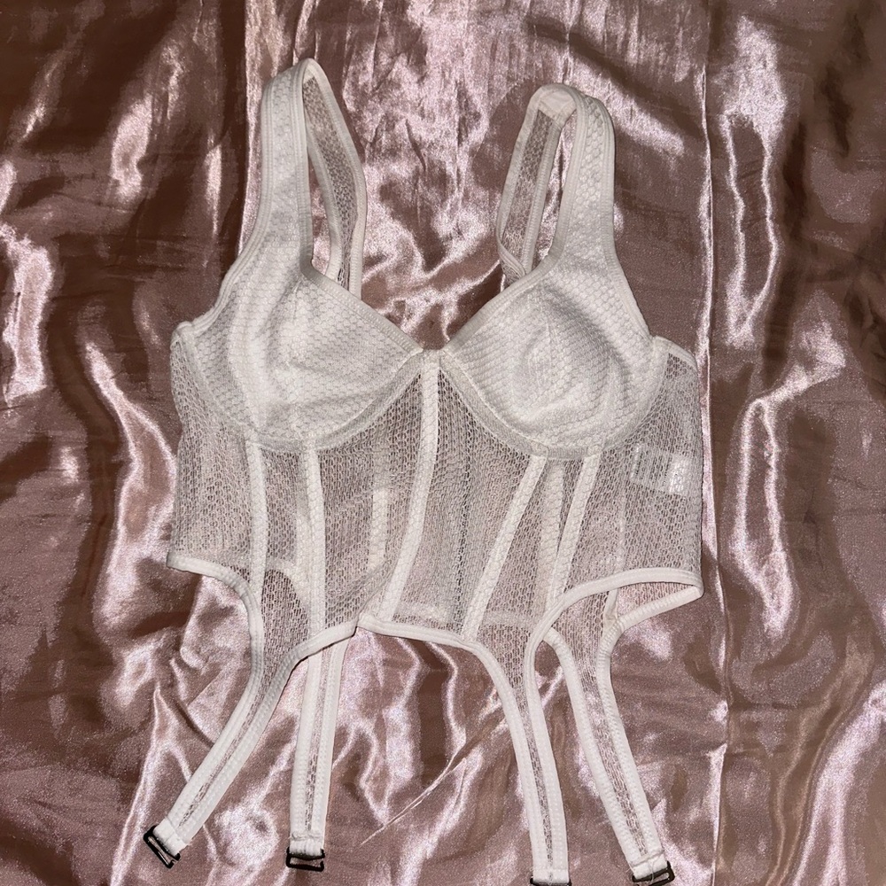 White lace corset crop top